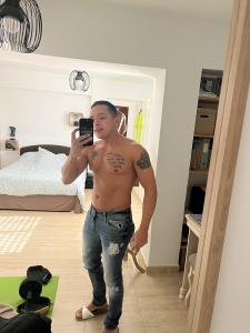 661053339: Chico busca chica en Córdoba