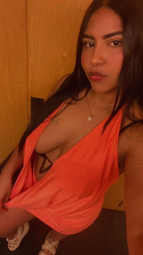 Chica busca chico en La Coruña: Chica busca chico