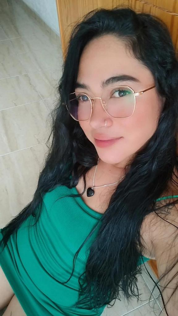 602593107: Chica busca chico en Almería