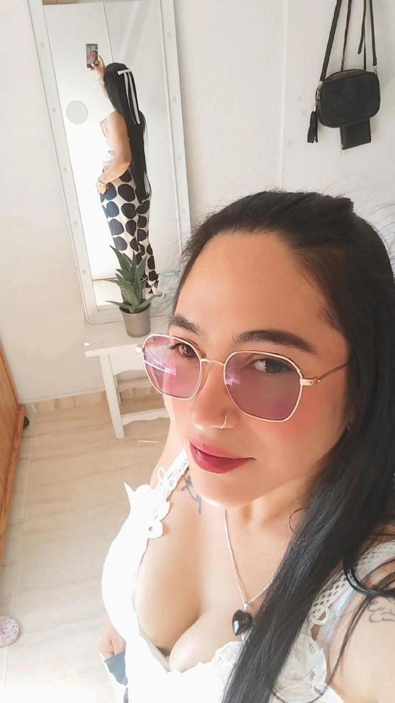 602593107: Chica busca chico en Almería