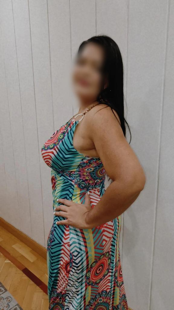 641863187: Chica busca chico en Orense