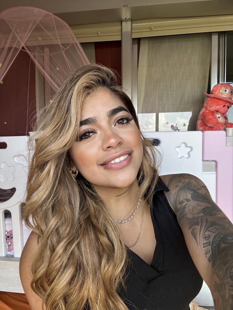 602065228: Chica busca chico en Madrid