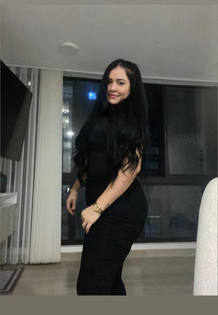 Chica busca chico en Granada: 