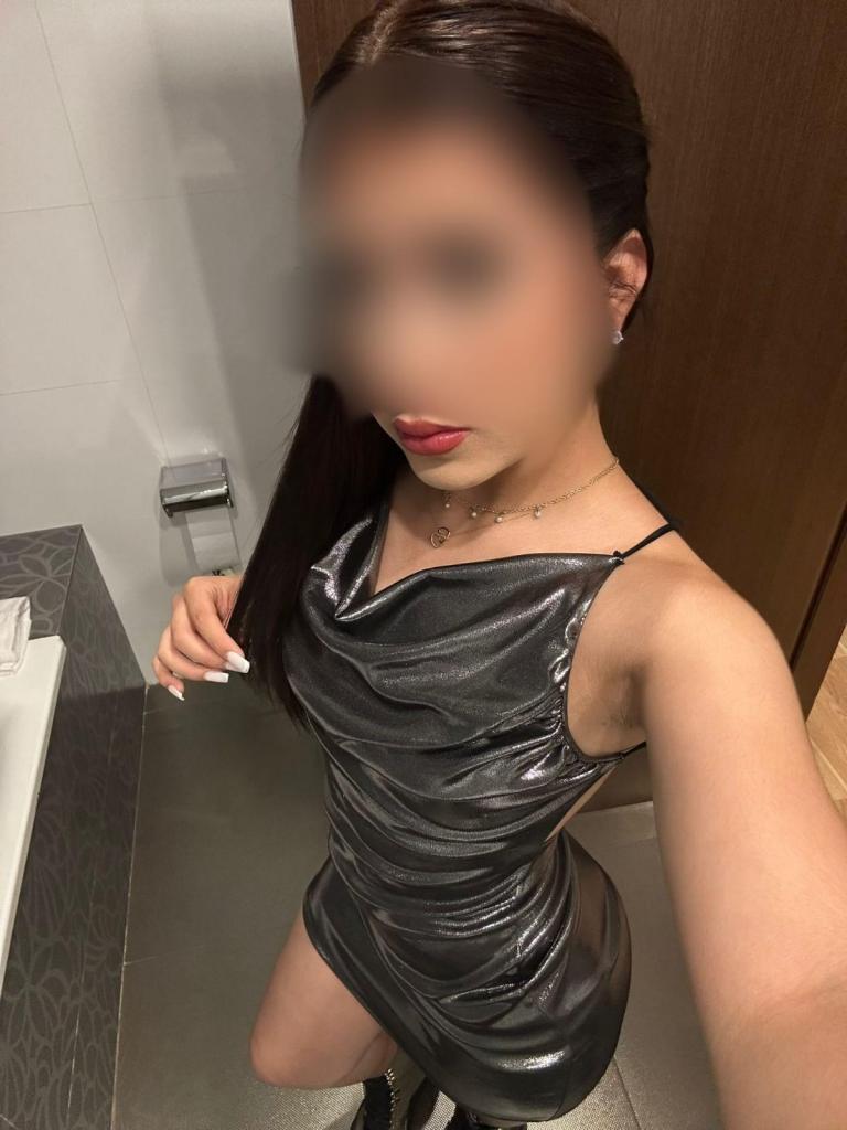 Chica busca chico en Granada: 