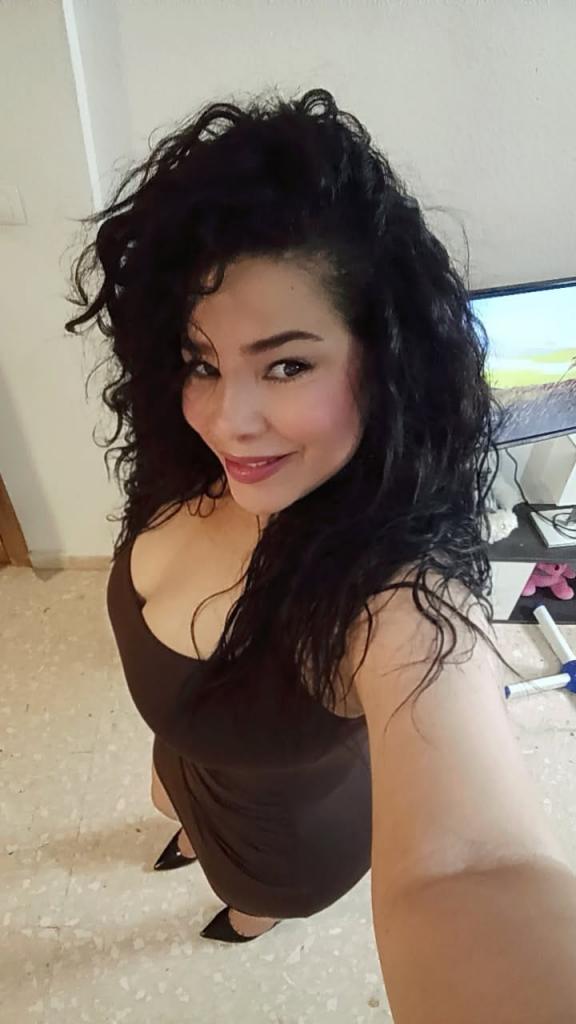 Chica busca chico en Almería: 