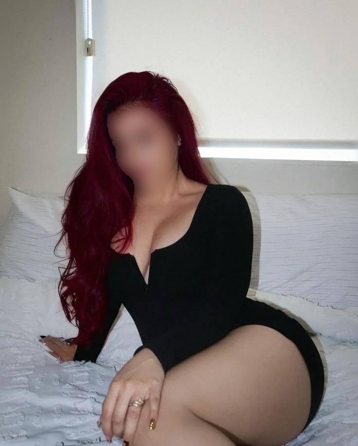 Chica busca chico en Granada: 