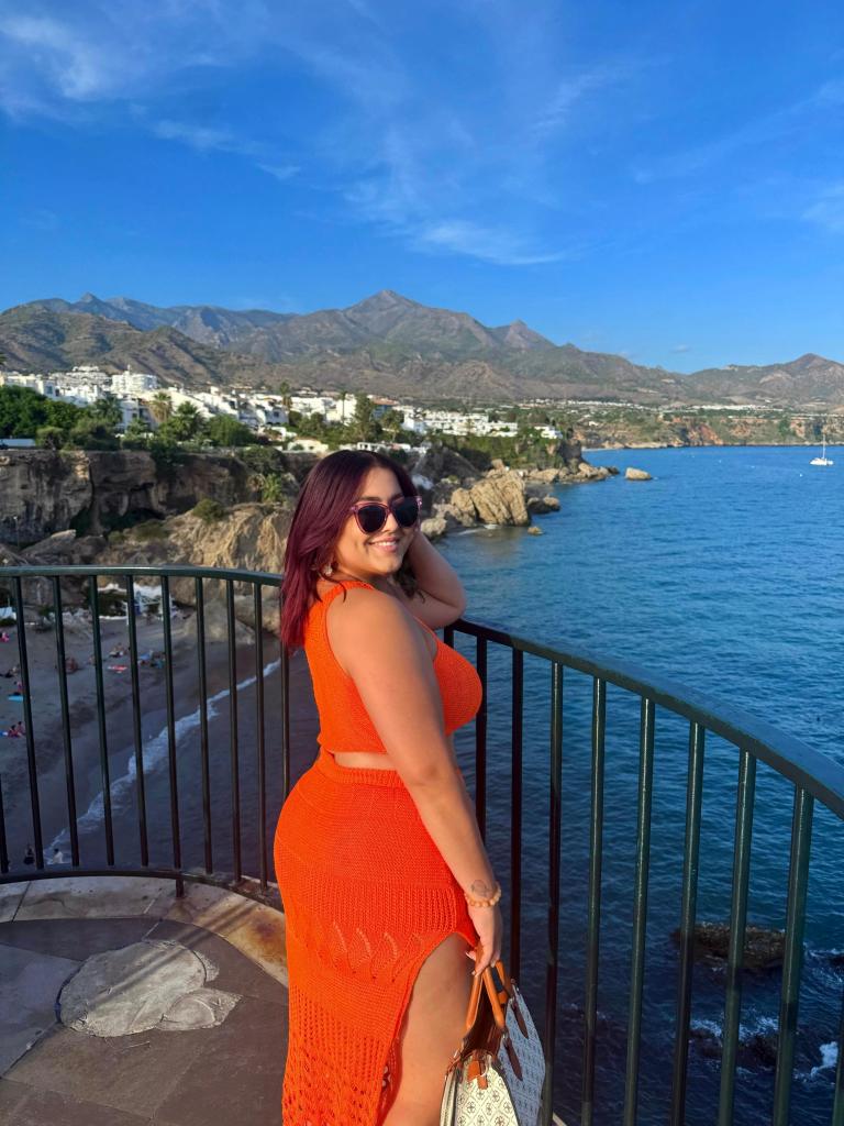 Chica busca chico en Cádiz: 