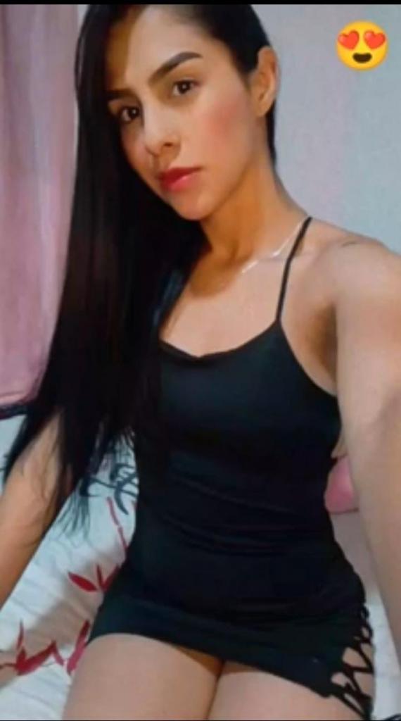 Chica busca chico en Almería: 
