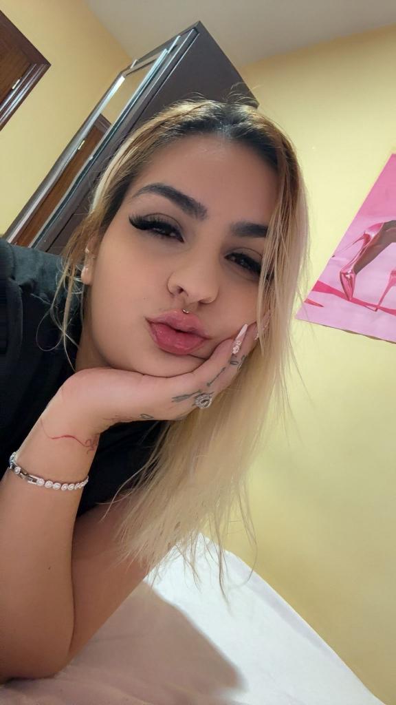 Chica busca chico en Cádiz: 