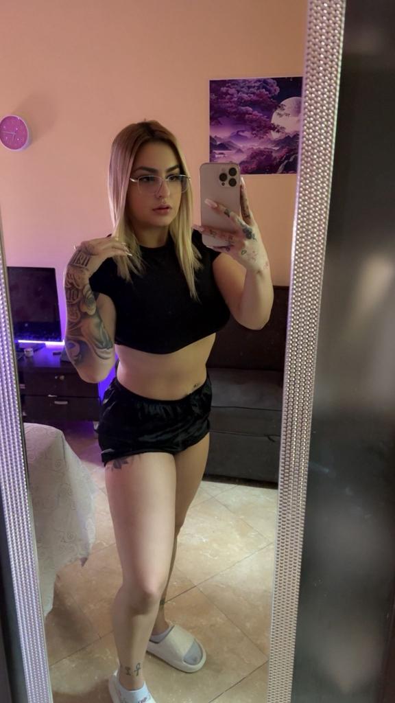 Chica busca chico en Cádiz: 