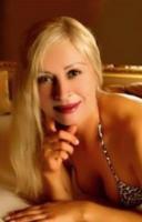 697483596: Chica busca chico en Gerona