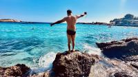 663571981: Chico busca chica en Mallorca