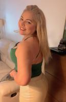 613788924: Chica busca chico en La Coruña