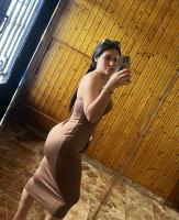 664377893: Chica busca chico en Sevilla