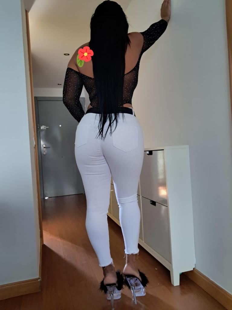 Chica busca chico en Madrid: Chica busca chico