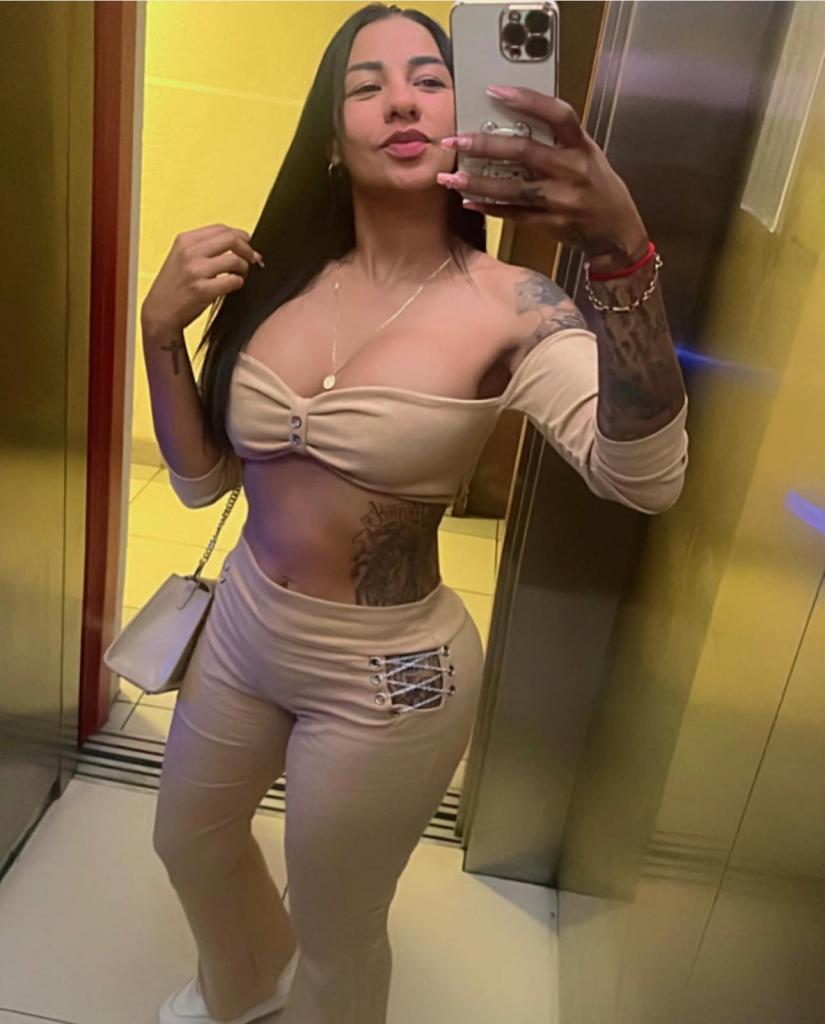 Chica busca chico en Almería: 