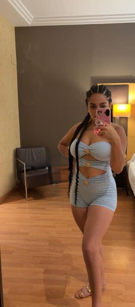 Chica busca chico en Sevilla: 