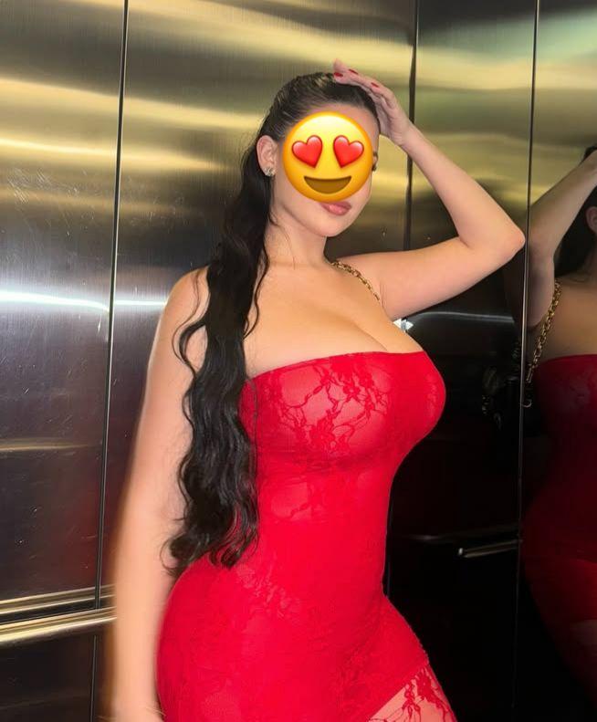 Chica busca chico en Almería: 