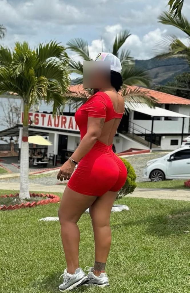 Chica busca chico en Cádiz: 