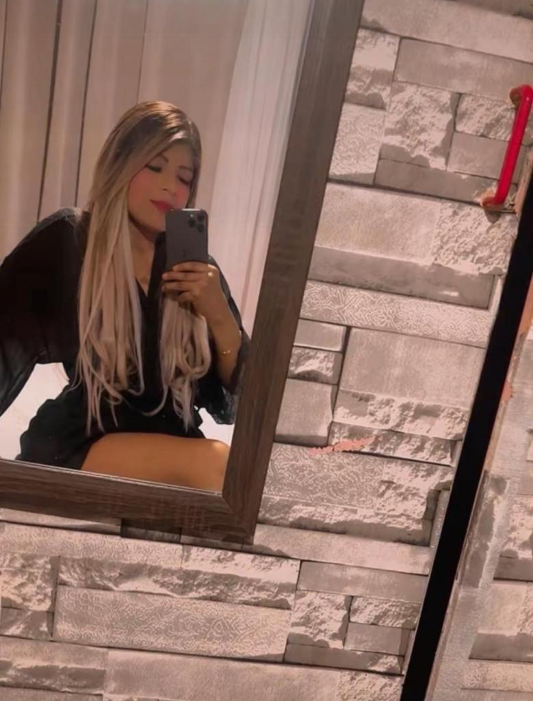 Chica busca chico en Cádiz: 