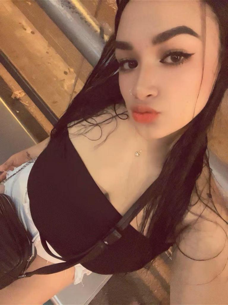Chica busca chico en Cádiz: Chica busca chico