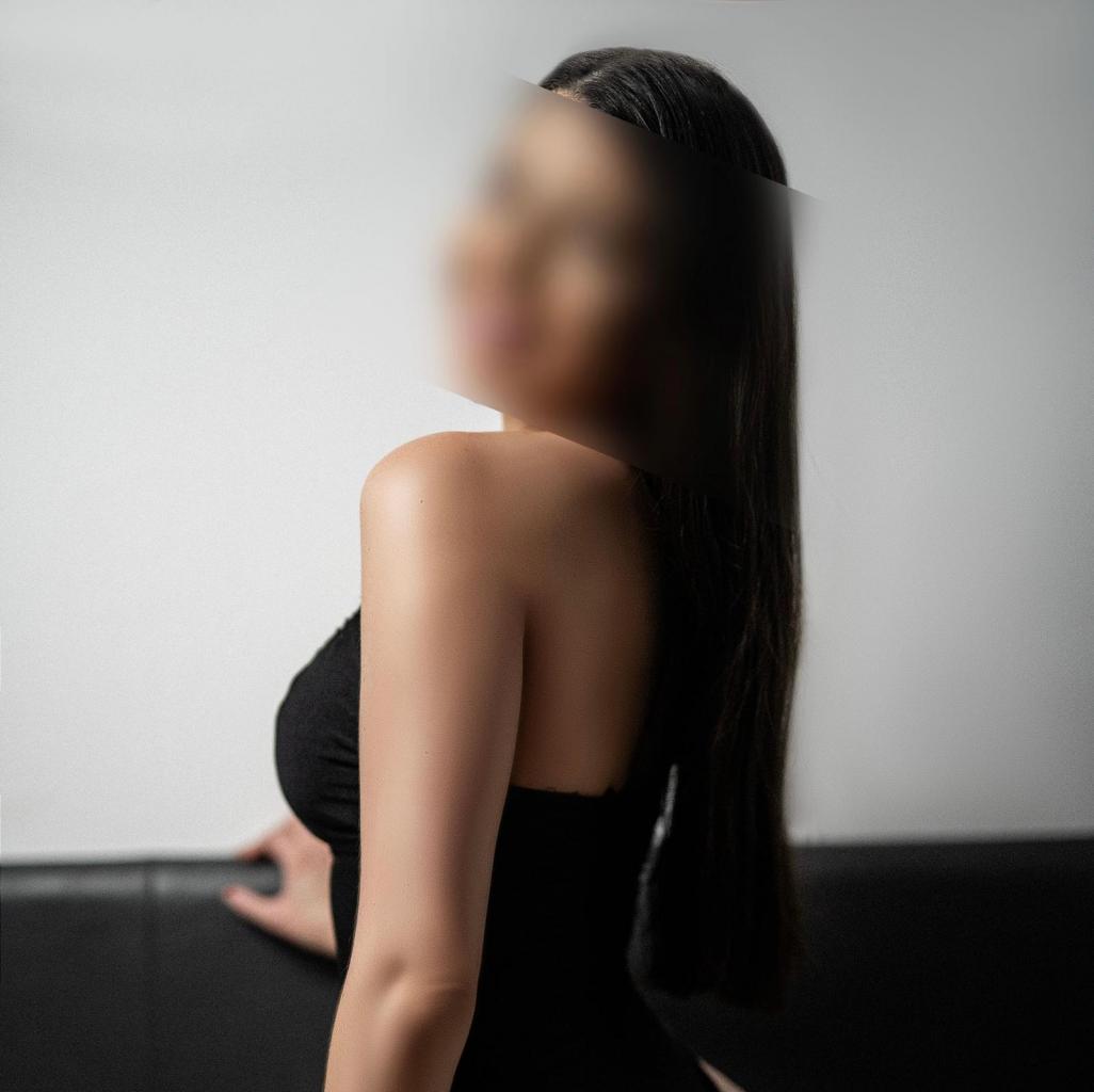 600037253: Chica busca chico en Málaga
