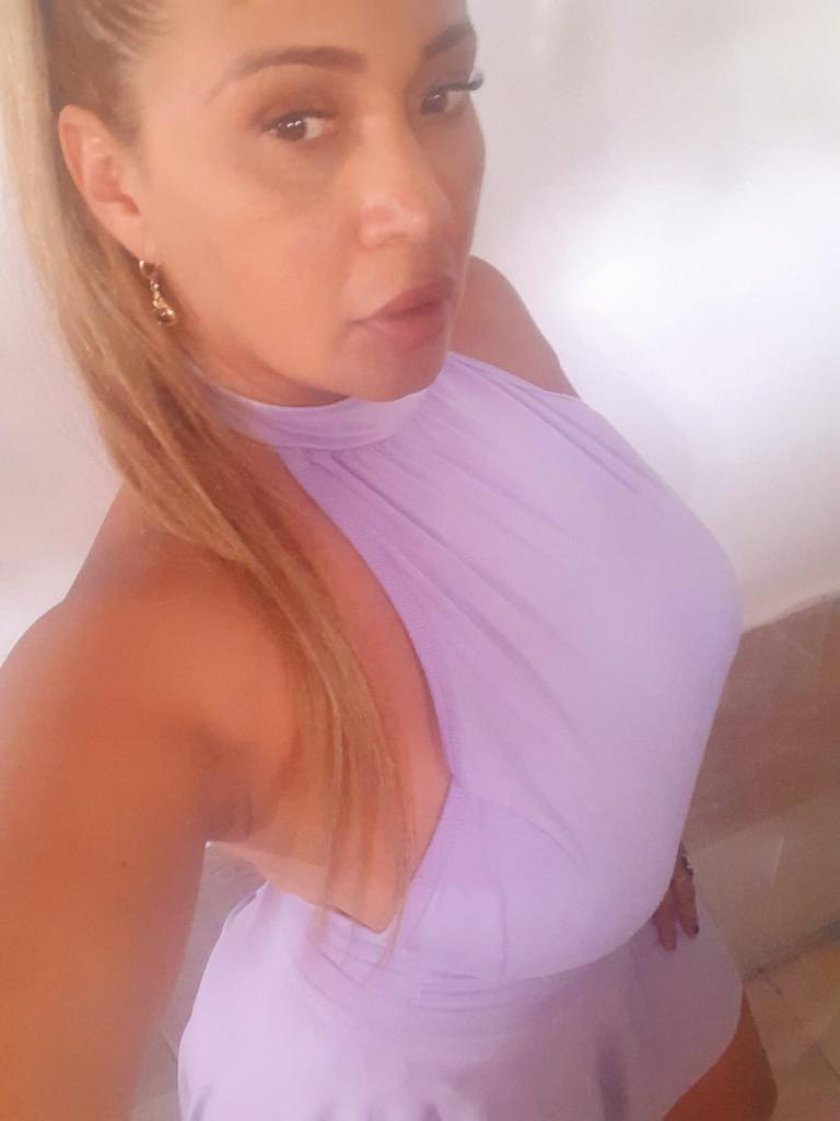 Chica busca chico en Valencia: Chica busca chico
