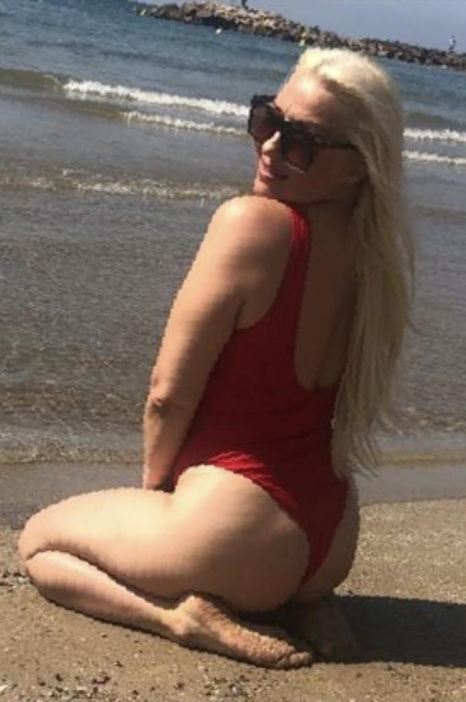 Chica busca chico en Almería: 