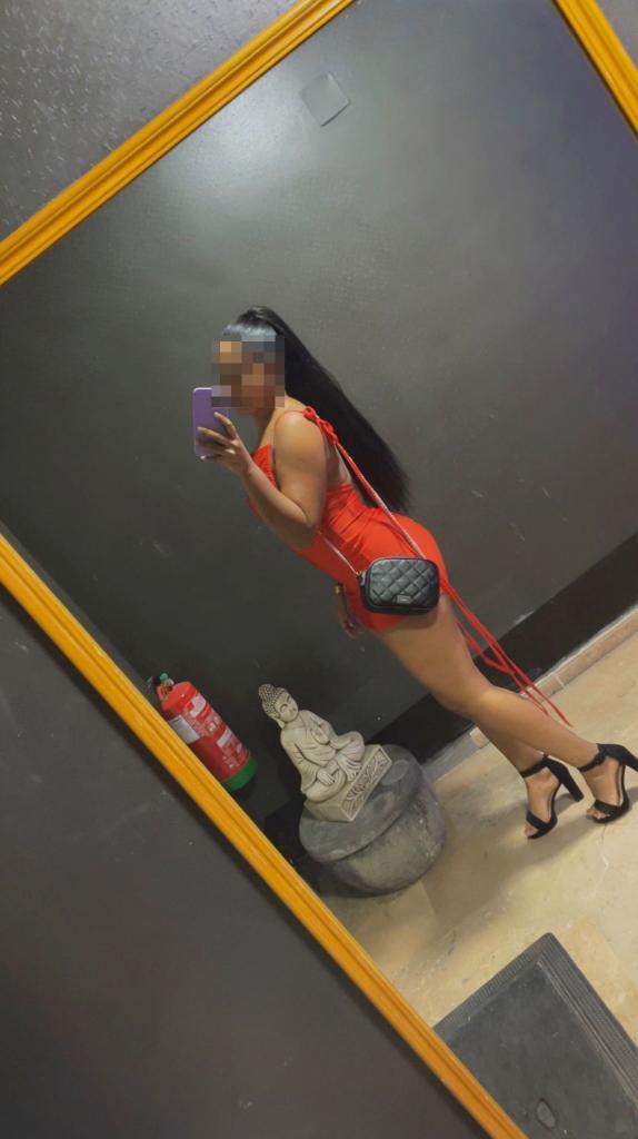 Chica busca chico en Lérida: 