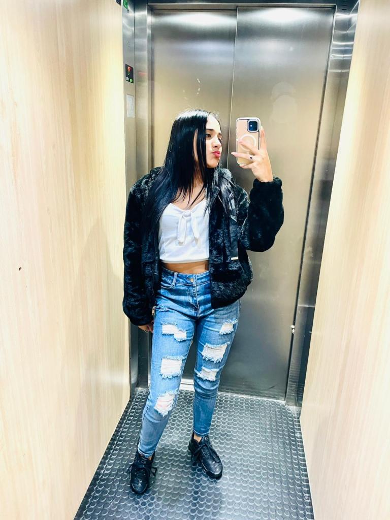 Chica busca chico en Almería: 