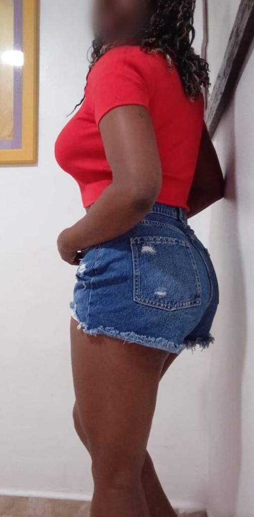 Chica busca chico en Almería: 