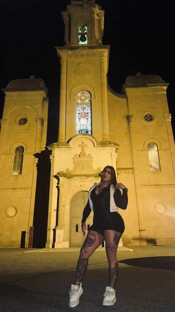 671787565: Transexual en Lérida