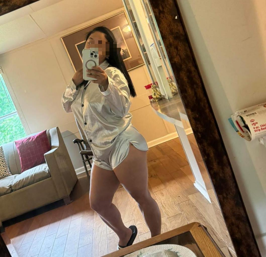 Chica busca chico en Cádiz: 