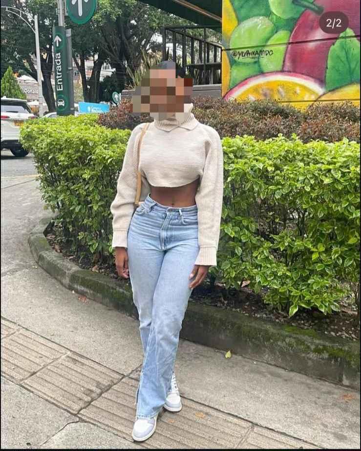 688445875: Chica busca chico en Cantabria