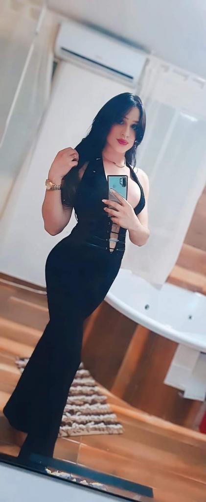 610477739: Travesti en Cádiz