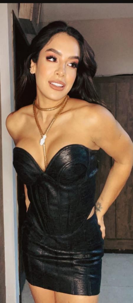 Chica busca chico en Huelva: 