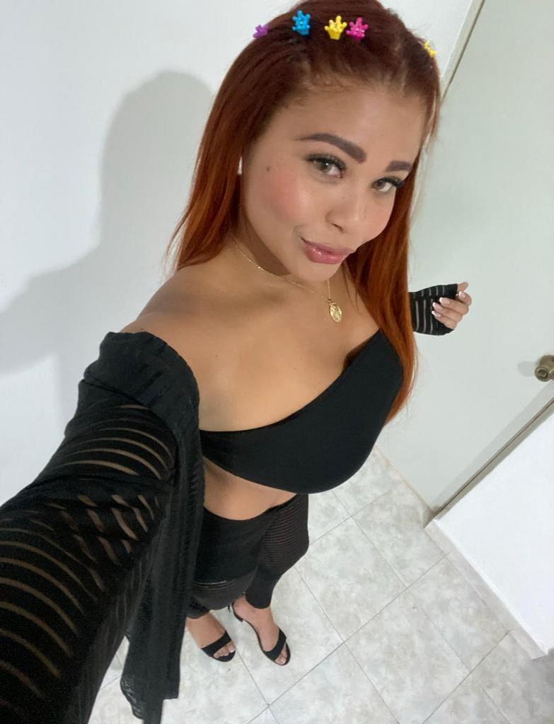 Chica busca chico en Alicante: Chica busca chico