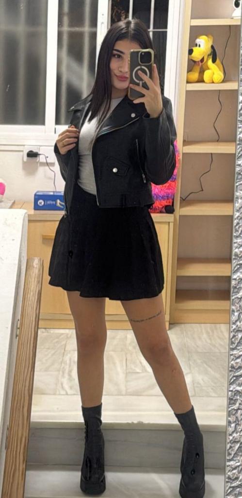 678581636: Chica busca chico en Mallorca