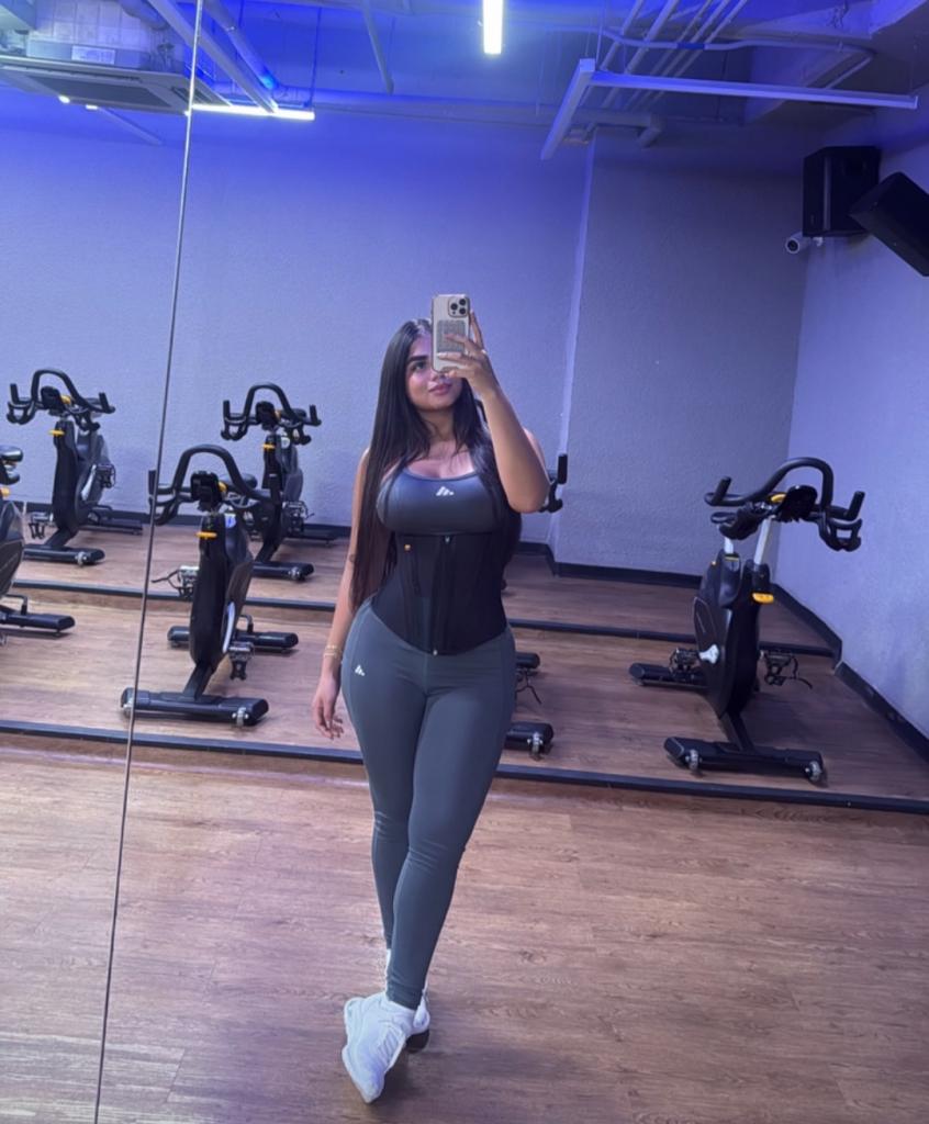 Chica busca chico en Cádiz: 