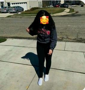 614390584: Chica busca chico en Alicante