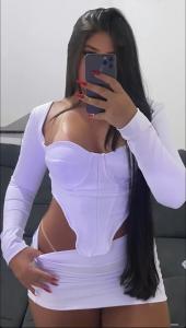 614823085: Chica busca chico en Orense