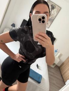 641770879: Chica busca chico en Cantabria