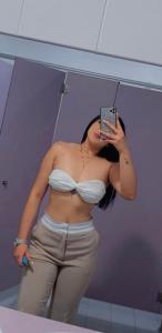 631086796: Chica busca chico en Barcelona