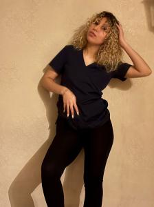 667559427: Chica busca chico en Barcelona