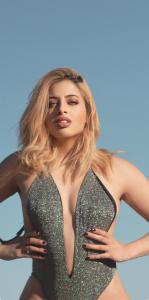 664089670: Chica busca chico en Madrid