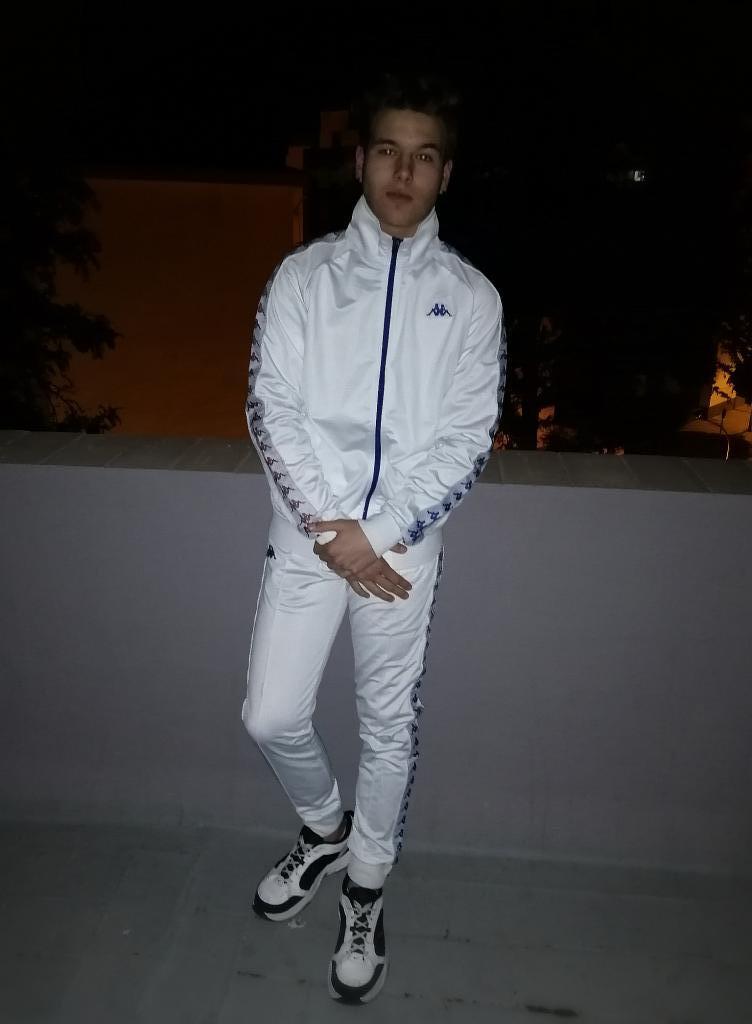 Chica busca chico en Sevilla: 