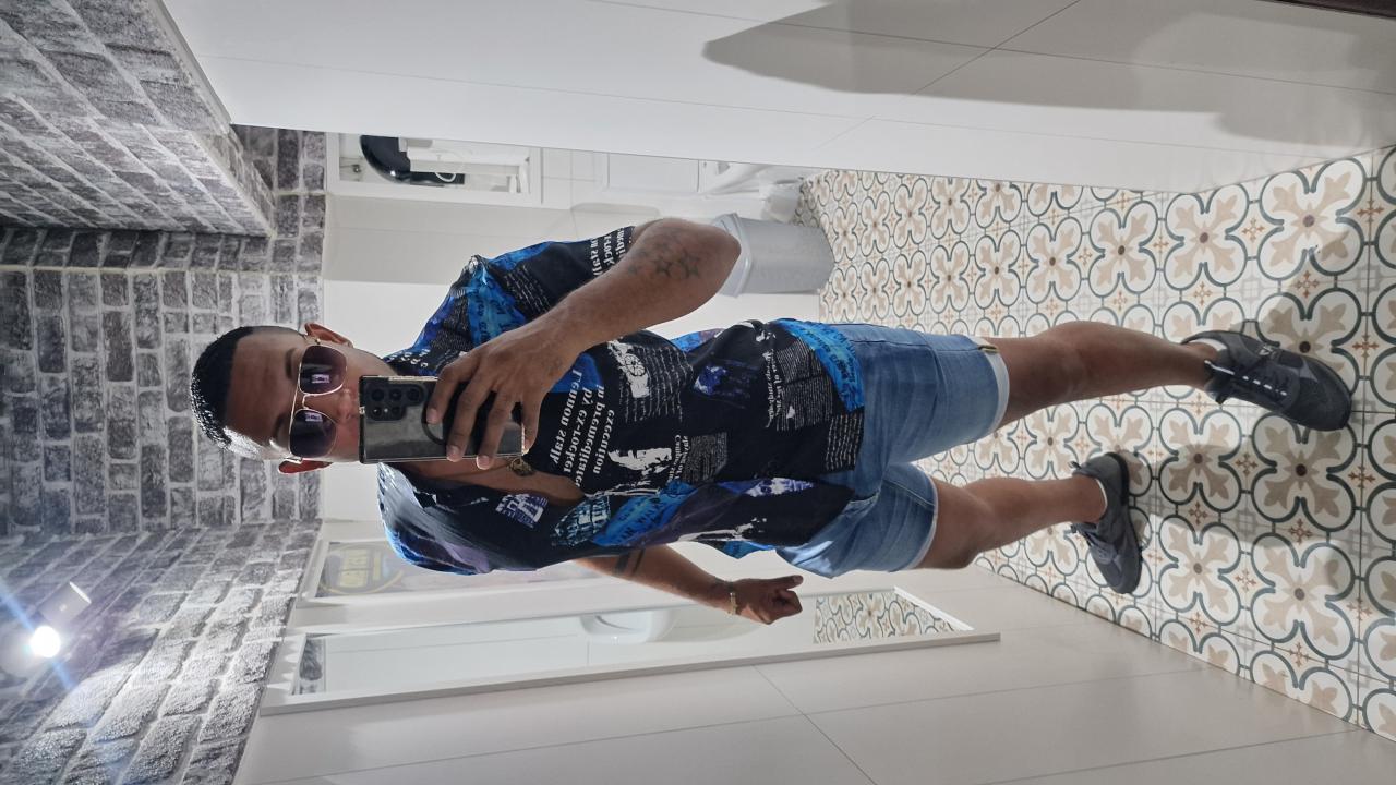 Chico busca chica en Valencia: 