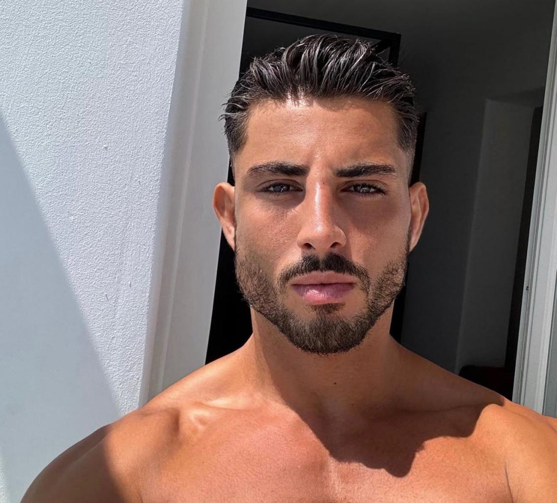 Chico busca chica en Málaga: 