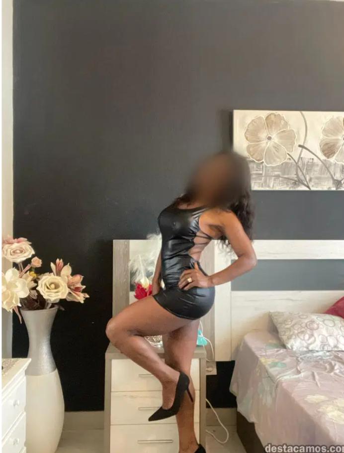 614650052: Chica busca chico en Barcelona