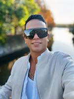 631225566: Chico busca chica en Valencia